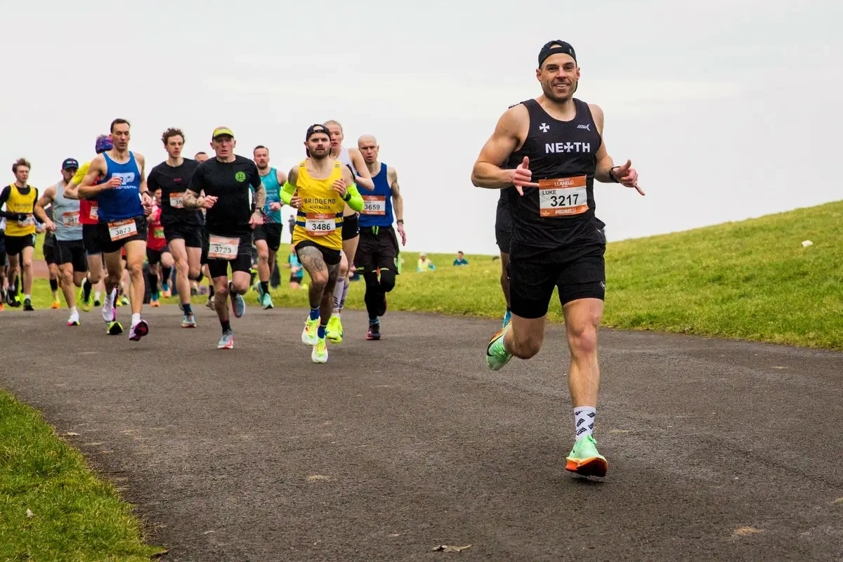 Llanelli Half Marathon 2025 (Foto: © Front Runner Events Limited) Llanelli Half Marathon 2025 (Foto: © Front Runner Events Limited)
