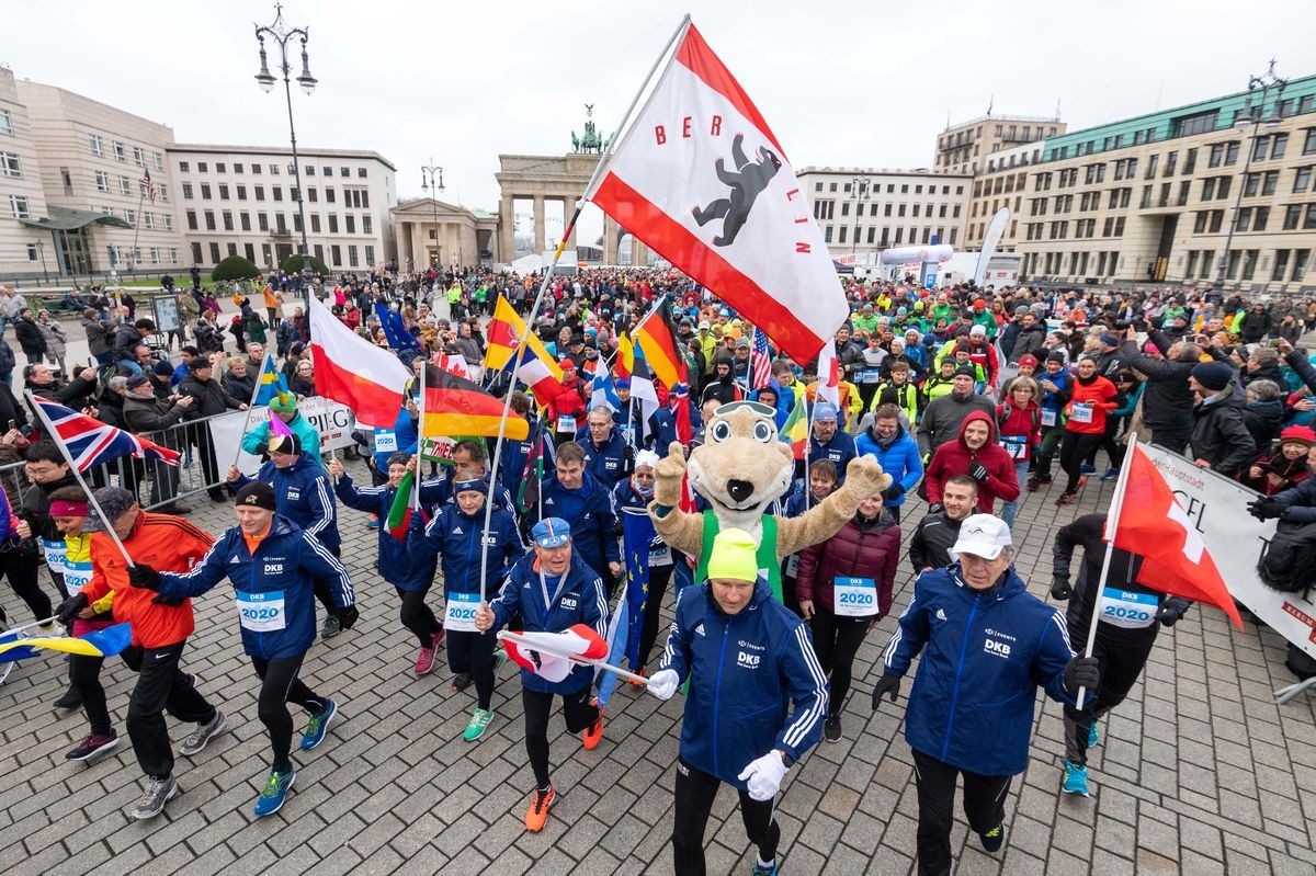 Berliner Neujahrslauf 2020 am Brandenburger Tor, Foto: SCC EVENTS/camera4 Berliner Neujahrslauf 2020 am Brandenburger Tor, Foto: SCC EVENTS/camera4