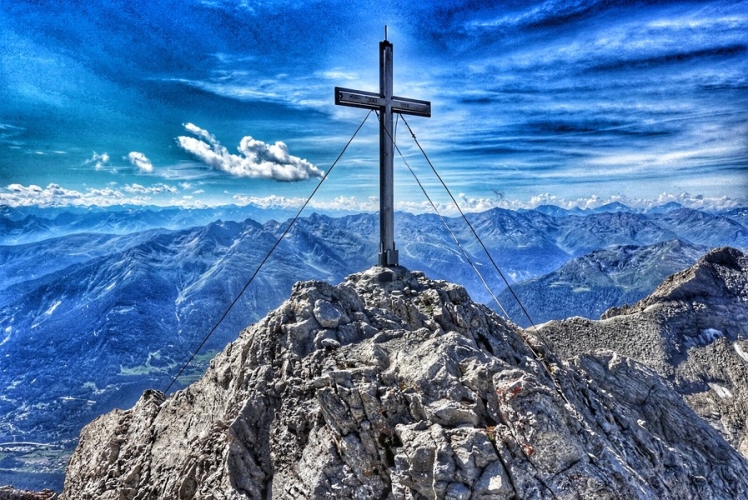 Parseierspitze-Bild-35 - Gipfelkreuz