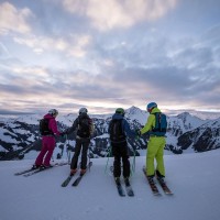 skifahrer ausblick wiedersbergerhorn©ski_juwel_alpbachtal_wildschoenau