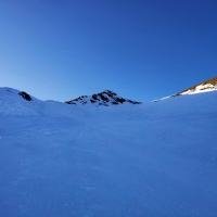 Lampsenspitze Skitour 11: Gipfel. Aufstieg entweder links über den Grat oder auch rechts möglich.