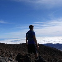 Pico del Teide - Normalweg: Für die letzten 200 Höhenmeter auf dem Weg zum Gipfel des Teide benötigt man eine Permit (Genehmigung), die allerdings meist schon 2 - 3 Monate voraus reserviert werden muss.