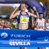 Meline Rollin läuft 2024 einen französischen Rekord beim Sevilla Marathon. Foto: © Juan José Ubeda