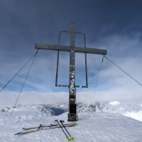 Mittagskogel Gipfelkreuz im Winter 2024