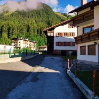 Hochfrottspitze-Überschreitung: Start in Holzgau