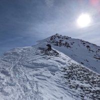 Skitour K2, Bild 27: Der Südgrat. Normalerweise einfaches Gehgelände - 5 Minuten zum Gipfel.