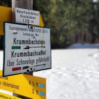 Krummbachstein 18: Nun gehts weiter zum Krummbachstein. Für den erfahrenen Berggeher auch bei Schneelage kein großes Problem.
