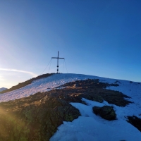 Lampsenspitze Skitour 18: Gipfelkreuz