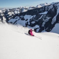 Skifahrerin beim Carven am Wiedersberger Horn © Ski Juwel Alpbachtal Wildschönau