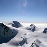 Ludwigshöhe - der vierte Gipfel von links. Foto: myself, Lizenz: Creative Commons Attribution 3.0 Unported