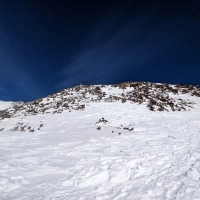 Skitour Wildspitze 09: Kurz vor dem Einstieg in den Westgrat. Der sieht auf dem Foto deutlich flacher aus, als er es tatsächlich ist.