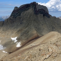 Parseierspitze-Bild-23: Die weitere Route zur Patrolscharte und dann geradaus über den Grat zum Gipfel