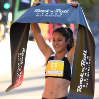 Nell Rojas (Boulder, Col.) was the women&#039;s champion with a final time of 1:17:47 (c) Donald Miralle/Getty Images for Rock &#039;n&#039; Roll Marathon Series