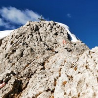 Lugauer Überschreitung 32: Abstieg mit Blick zum Gipfel