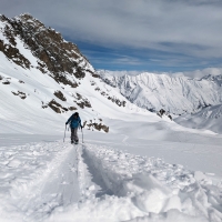 Skitour K2, Bild 25: Im Aufstieg beim Mittleren Löcherferner.