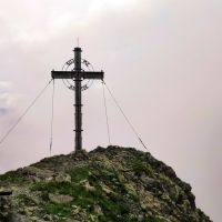 Schwarzhorn Überschreitung 13: Gipfelkreuz